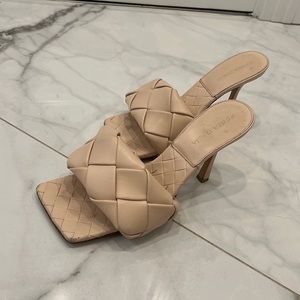 Bottega veneta heels tan